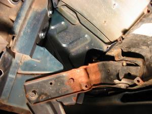 under_CAR2_ 003.jpg